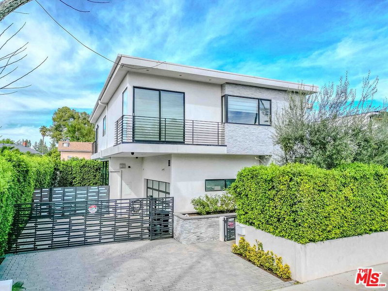 13311 Magnolia Blvd