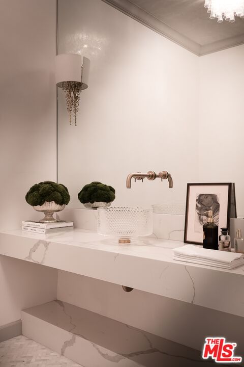 Parkway Calabasas photo 26