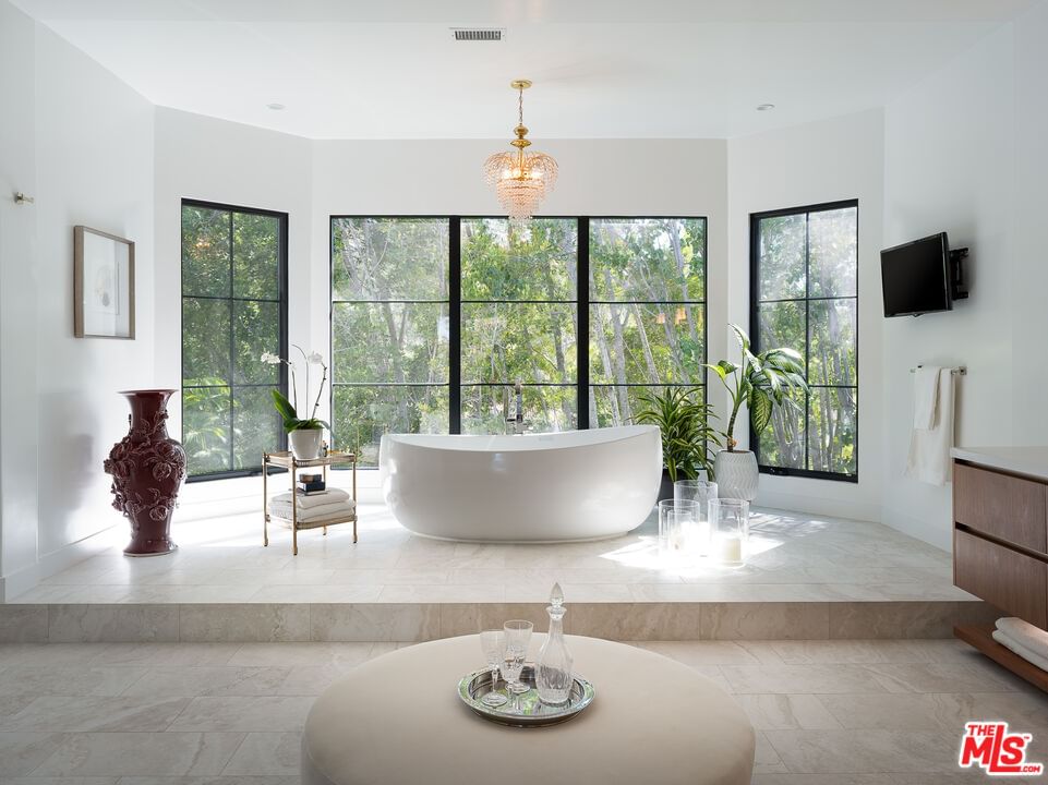 Parkway Calabasas photo 40