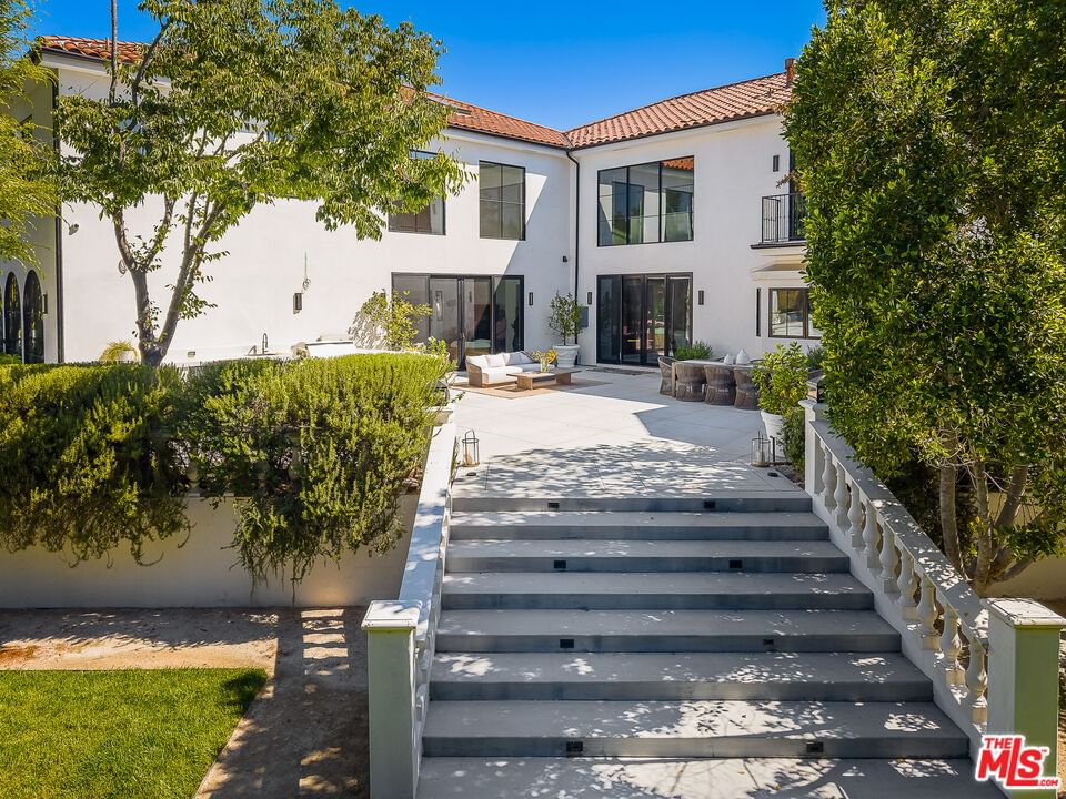 Parkway Calabasas photo 50
