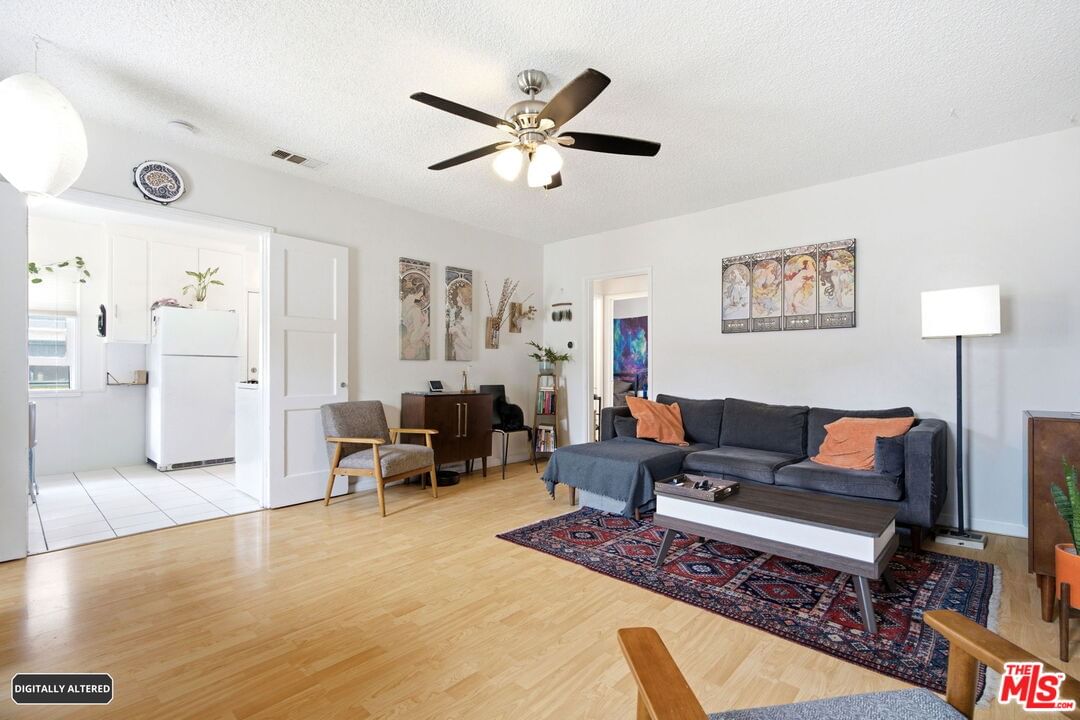 Glenoaks photo 26