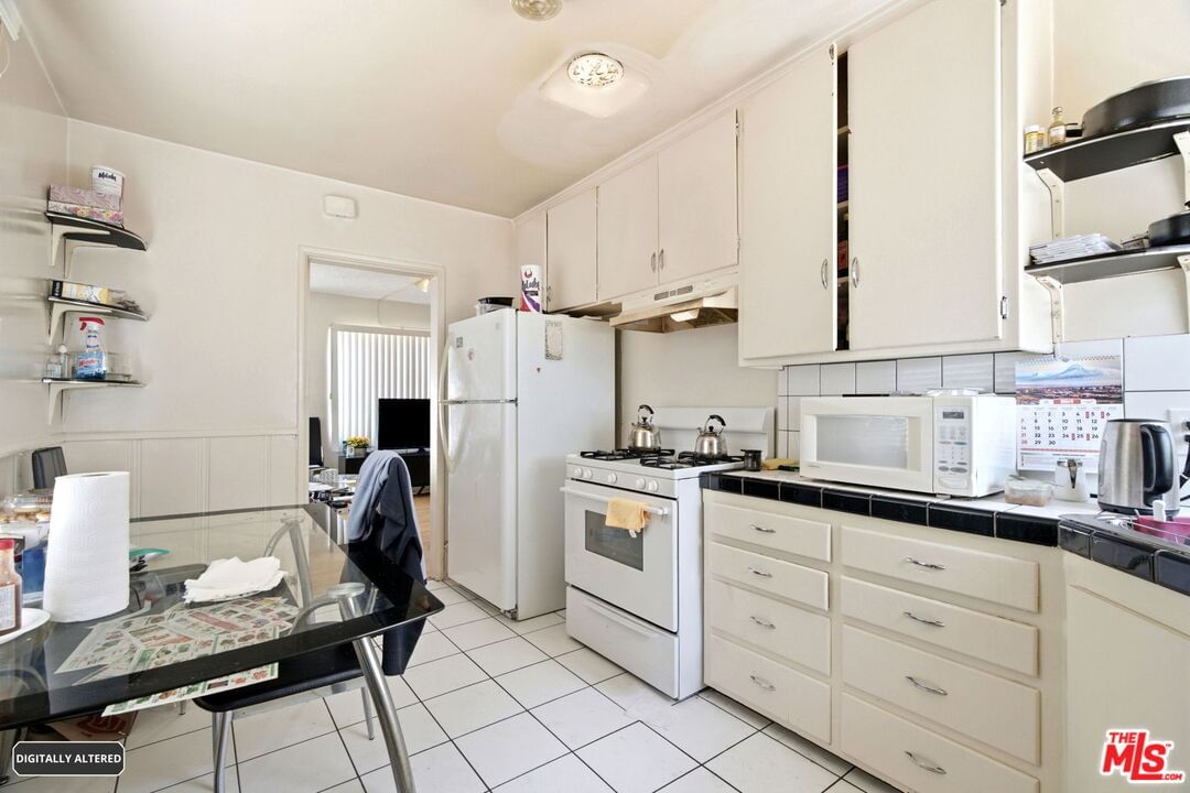 Glenoaks photo 48
