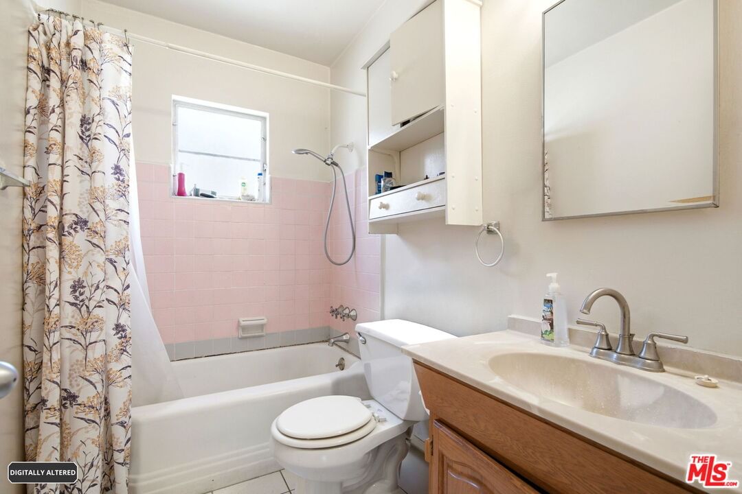 Glenoaks photo 51