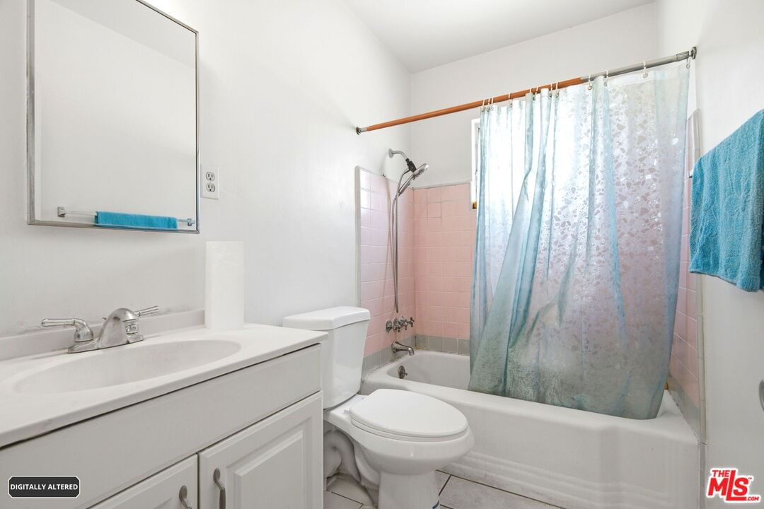 Glenoaks photo 56