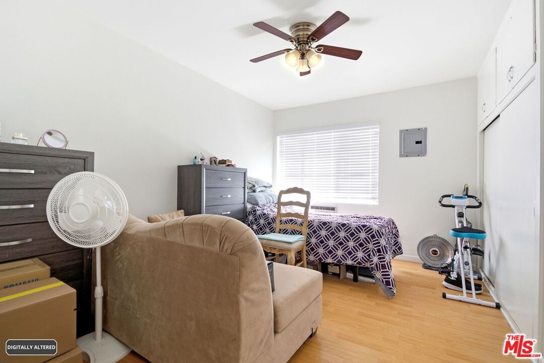 Glenoaks photo 57
