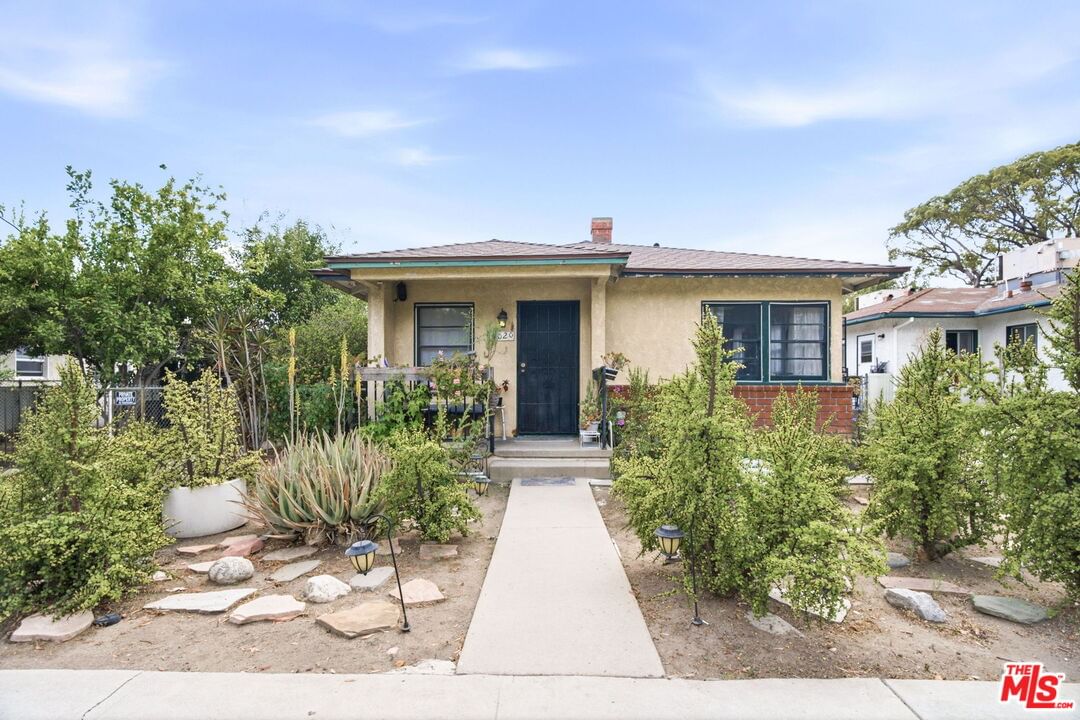 Glenoaks photo 60