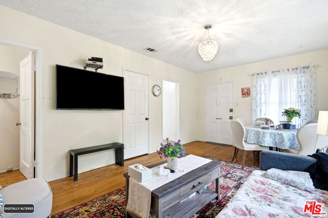 Glenoaks photo 9