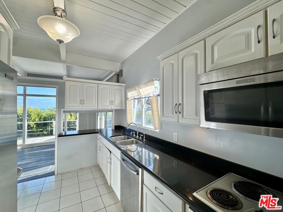 Palos Verdes photo 38