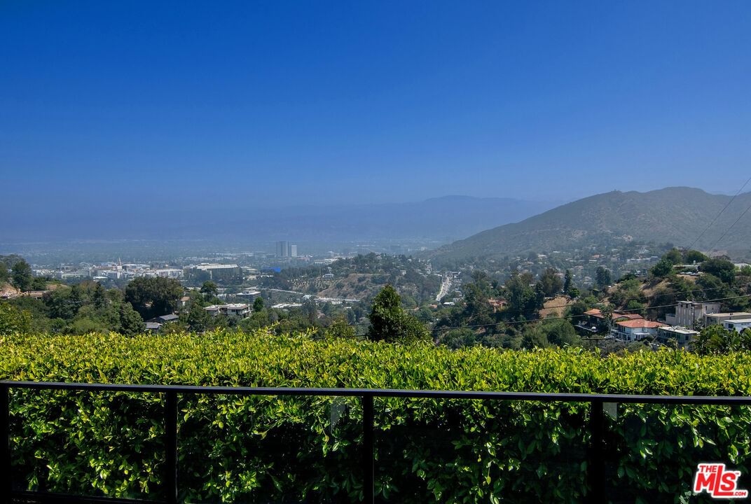 Pacific View photo 46