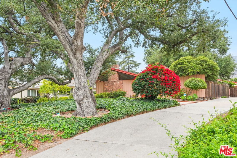 1641 Morada Pl