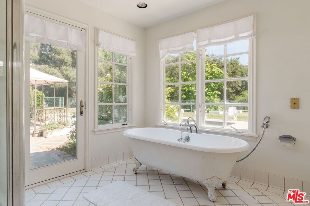 Bonnell photo 26