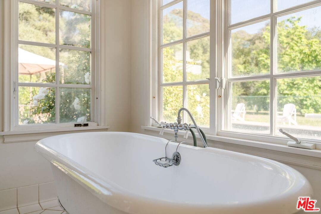 Bonnell photo 27