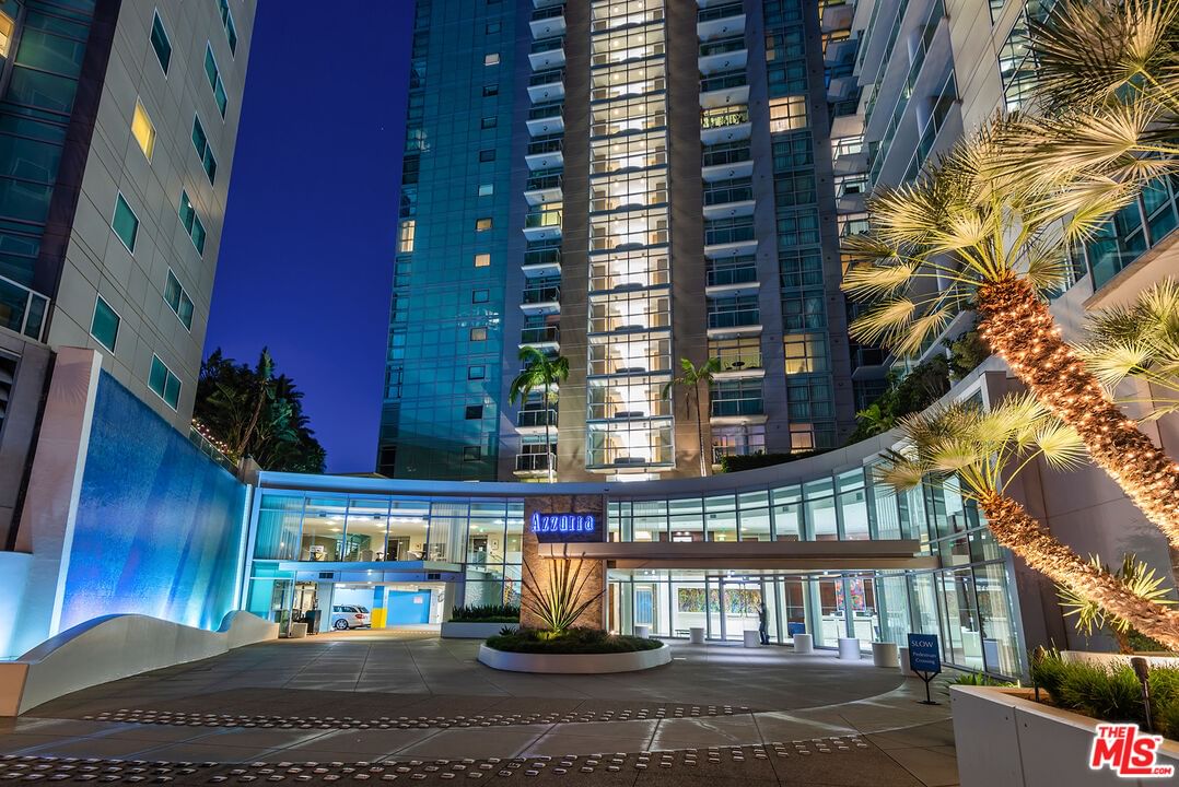 Marina Pointe photo 16