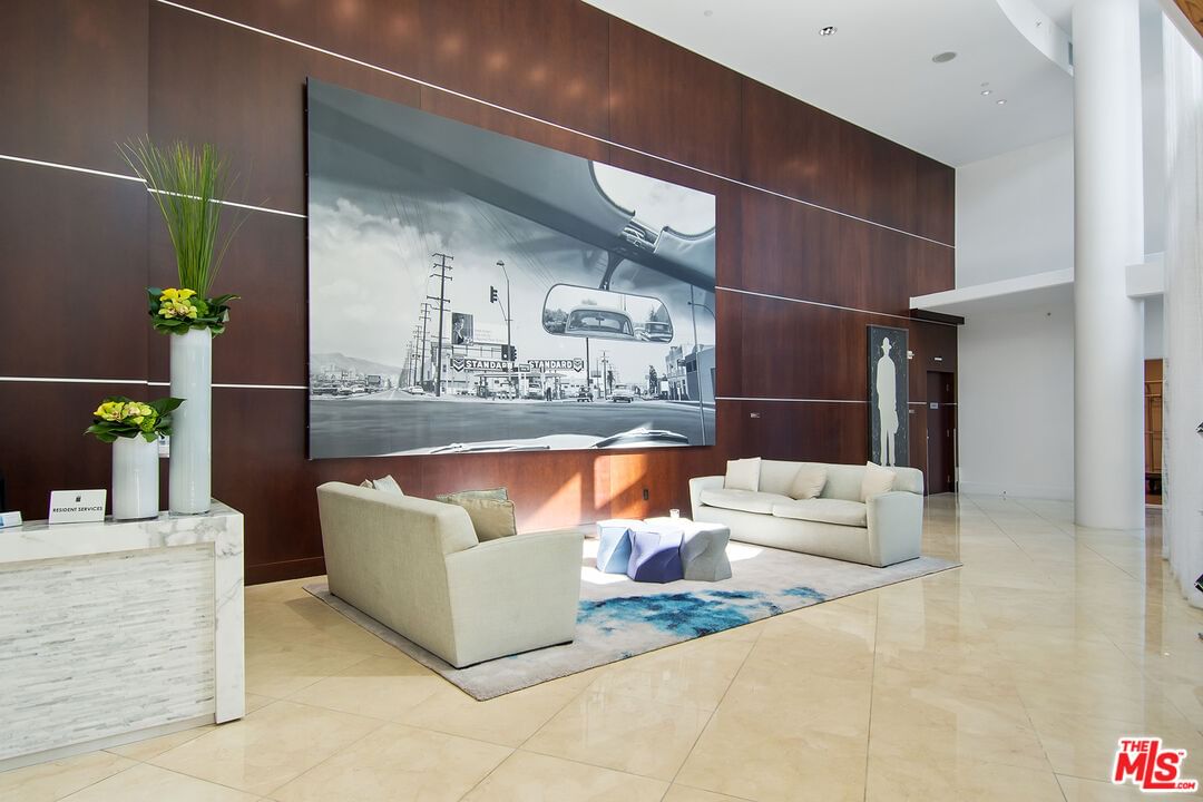 Marina Pointe photo 18