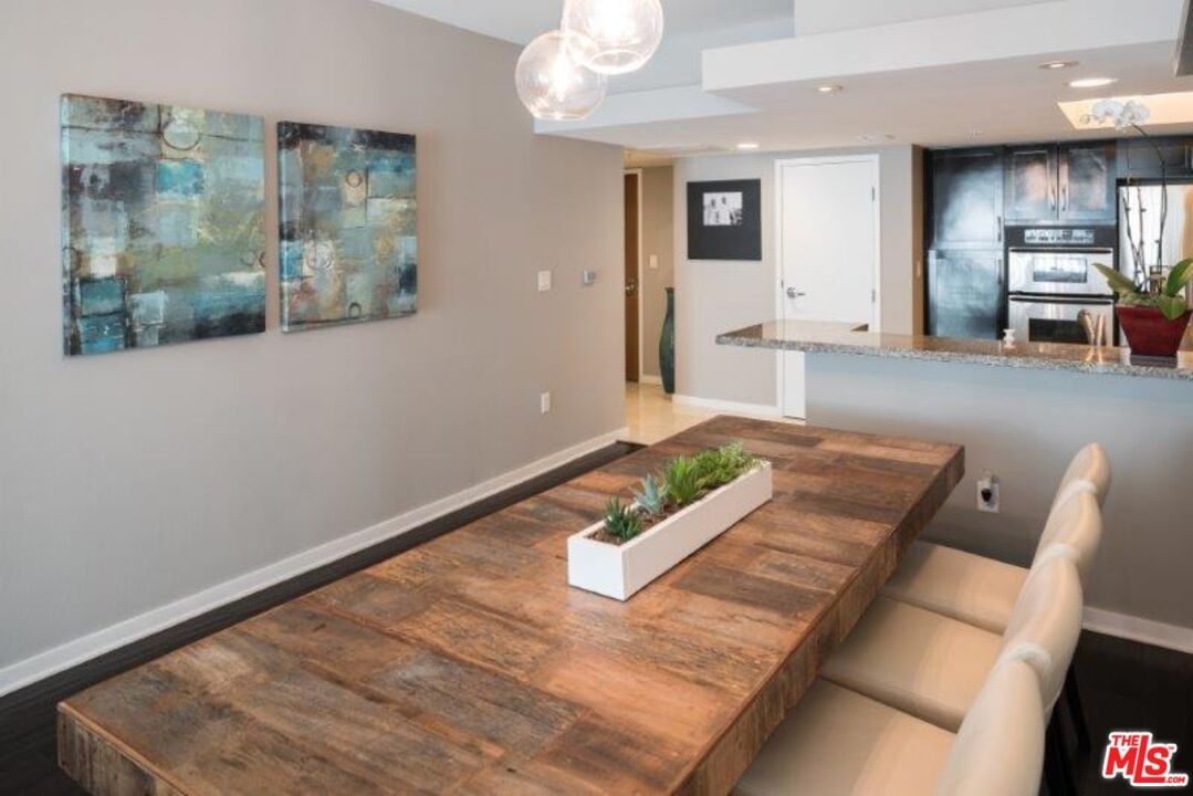 Marina Pointe photo 5