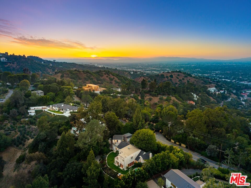 Mulholland photo 36