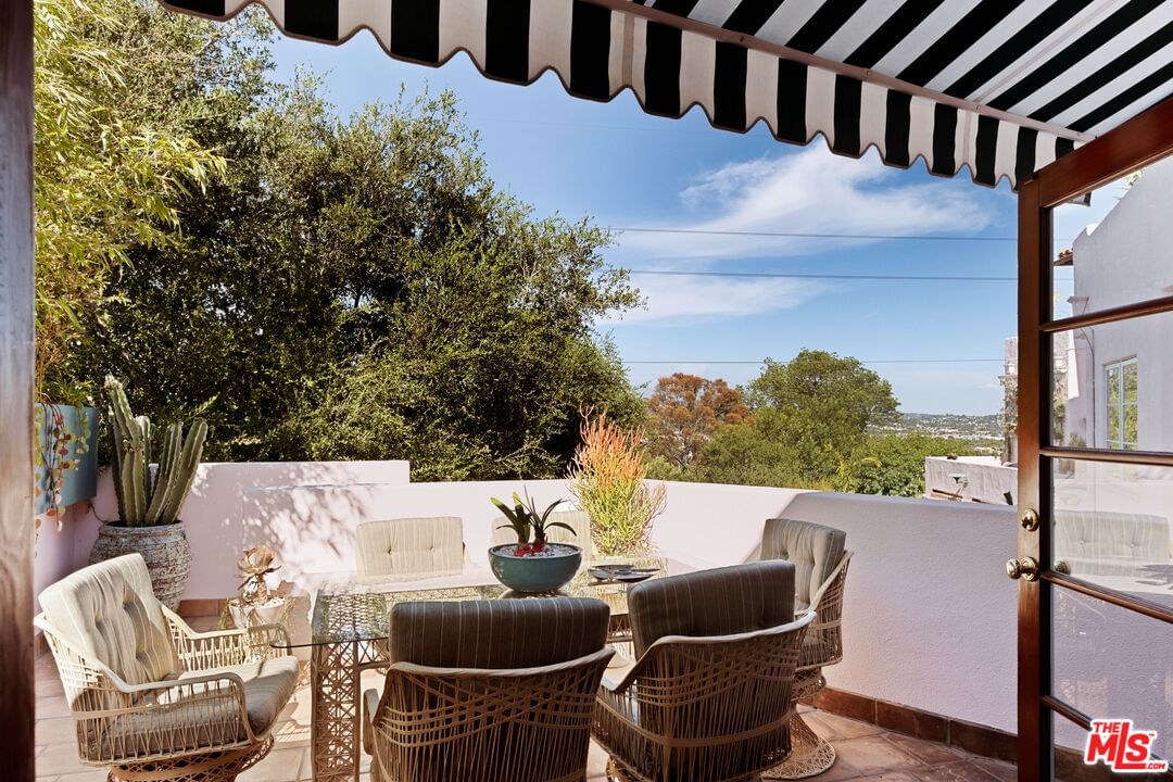 Lowry photo 17