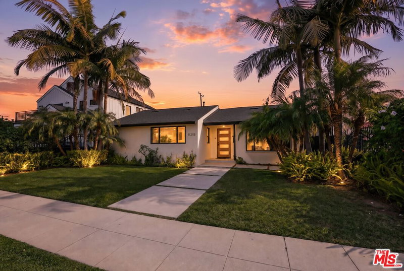 11215 Hannum Ave