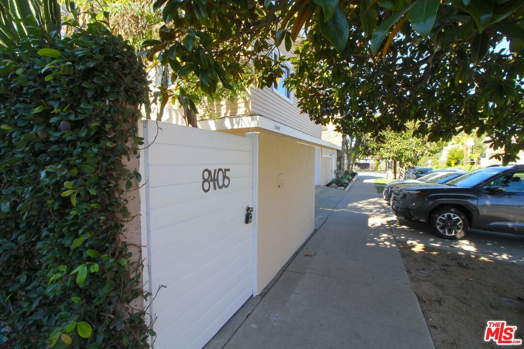 83rd photo 21