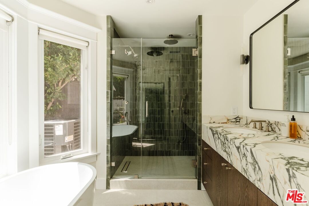 Curson photo 28