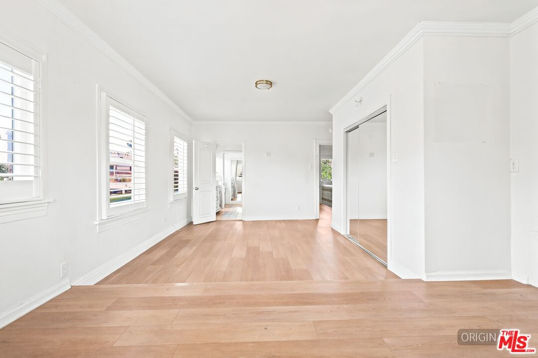 Van Ness photo 26