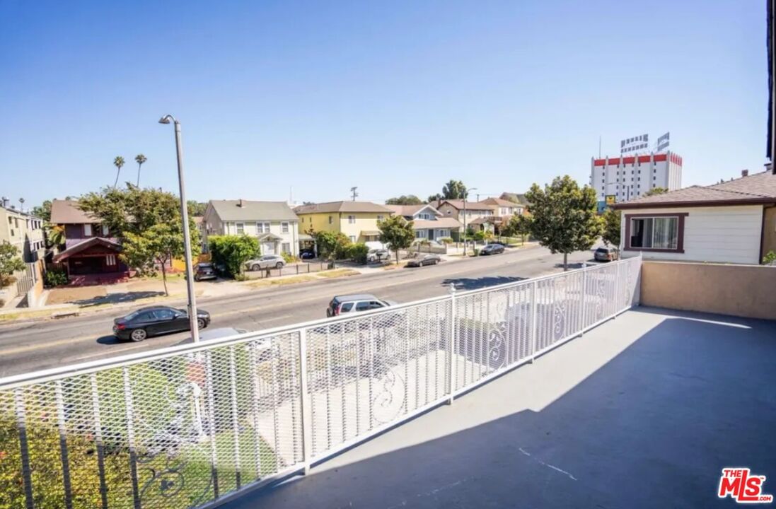 Crenshaw photo 3