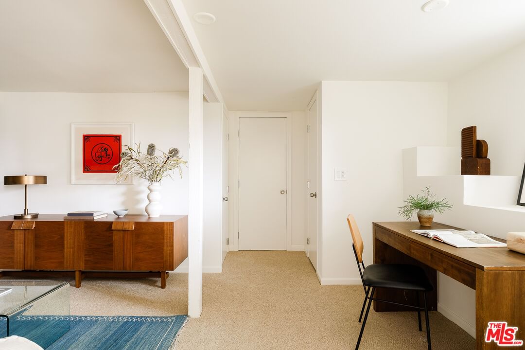 Avenue 37 photo 25