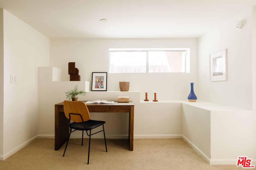 Avenue 37 photo 26