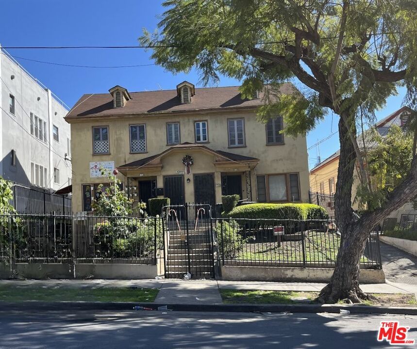 Bonnie Brae photo 2