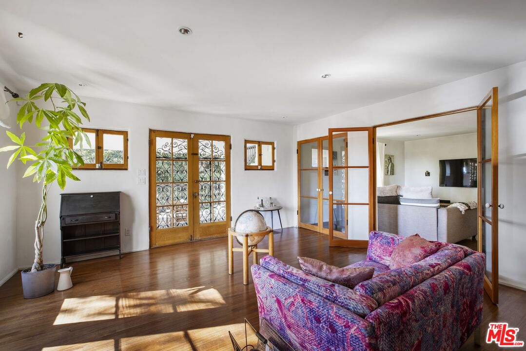 Westshire photo 29