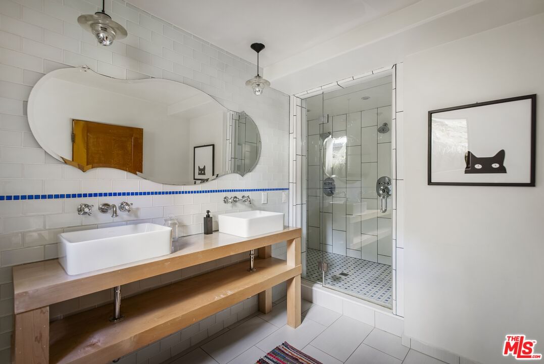 Westshire photo 34