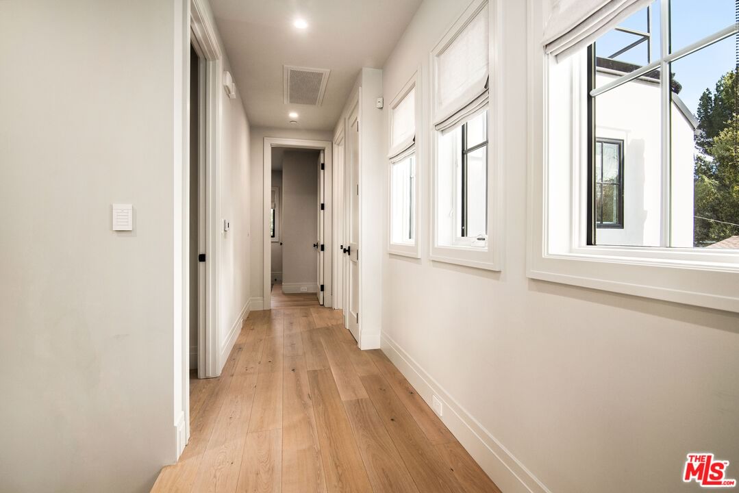 Bellaire photo 10