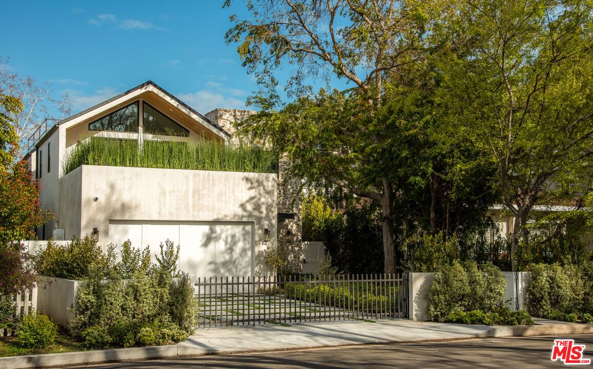 Bellaire photo 31