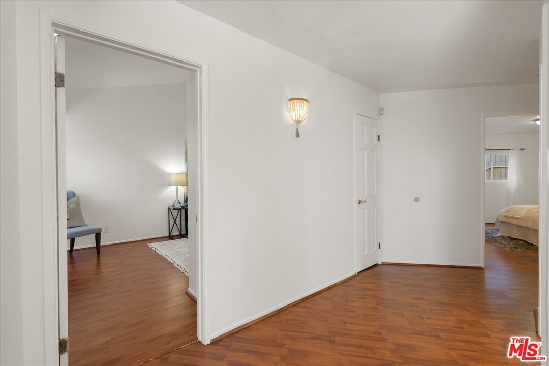 Sale photo 21