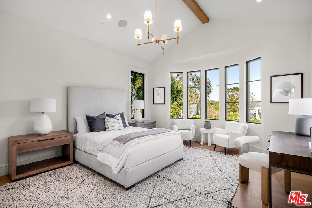 Cliffwood photo 28
