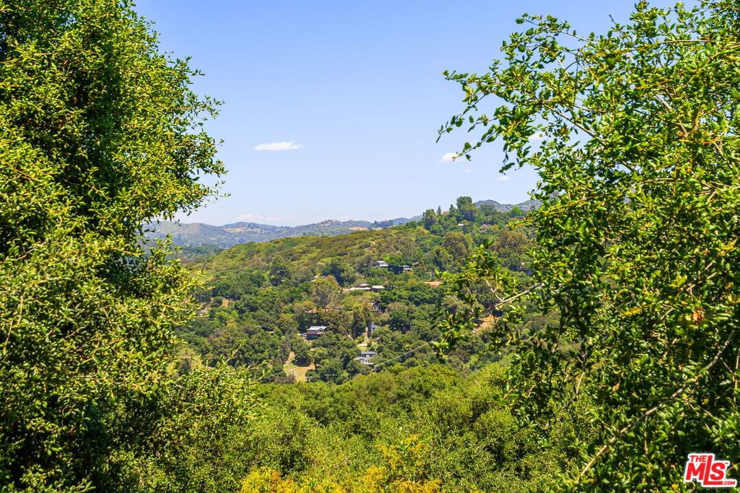 Valley View photo 23