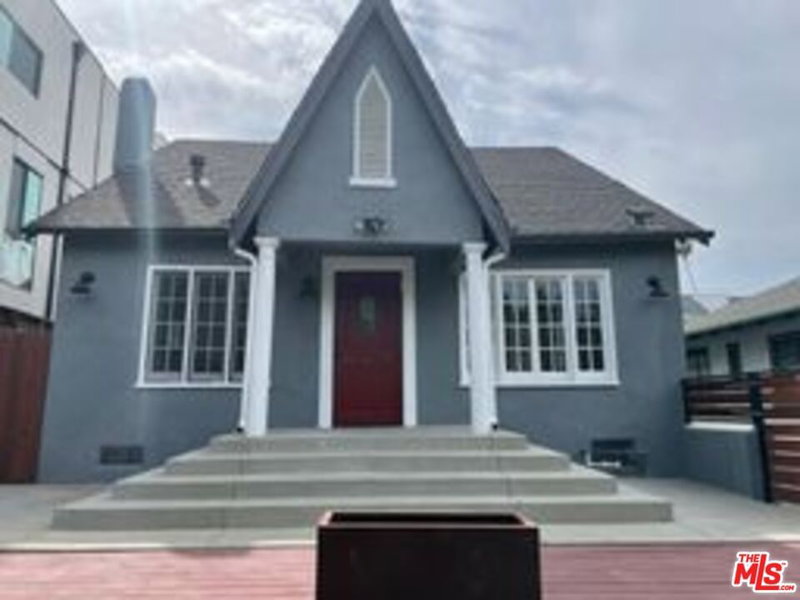 817 Harvard Blvd
