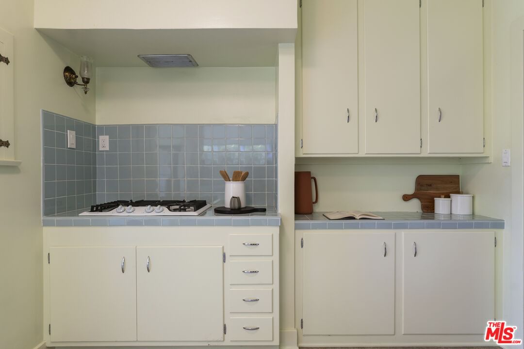 Irving photo 24