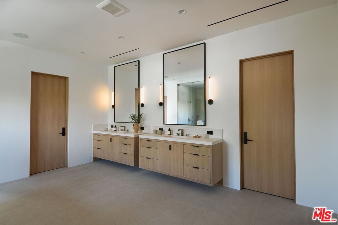 Long Valley photo 64