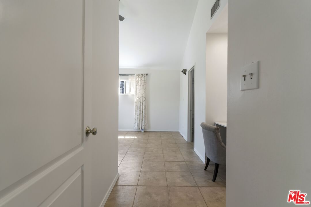 Hortense photo 19