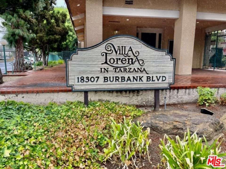 18307 Burbank Blvd #207 photo 1
