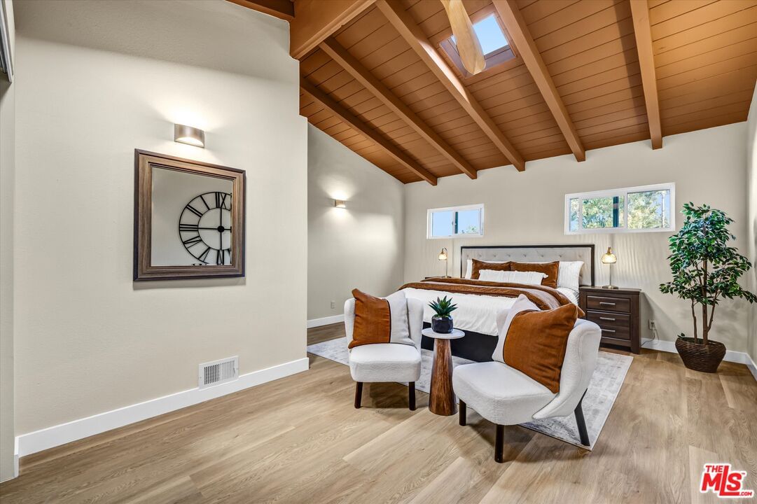Candlewood photo 24