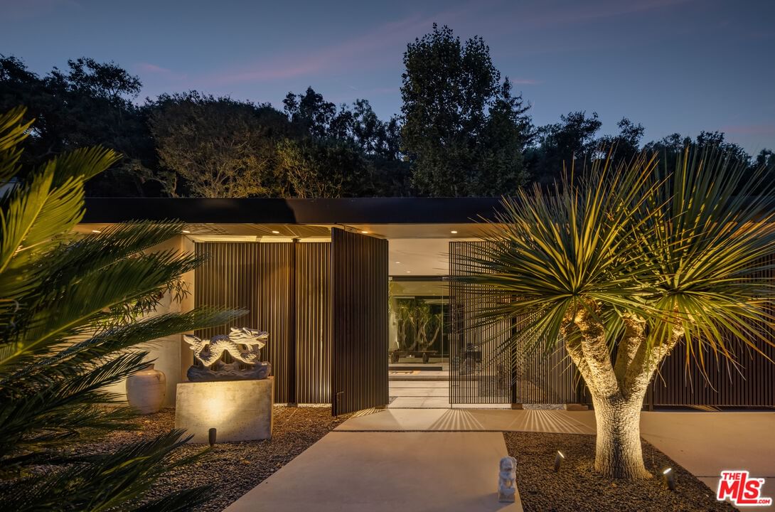 Moraga photo 26