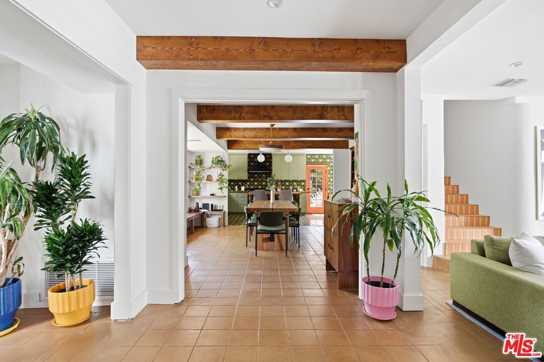 Mar Vista photo 10