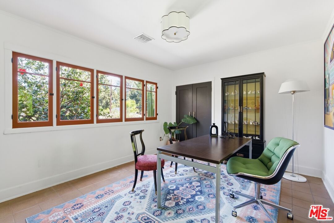 Mar Vista photo 12