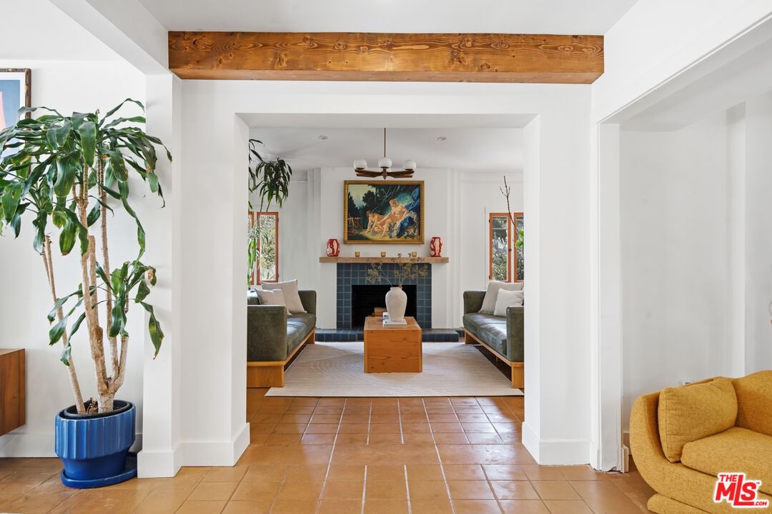 Mar Vista photo 3