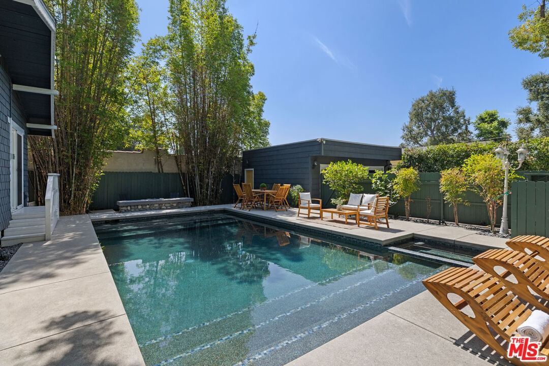 Orange Grove photo 19
