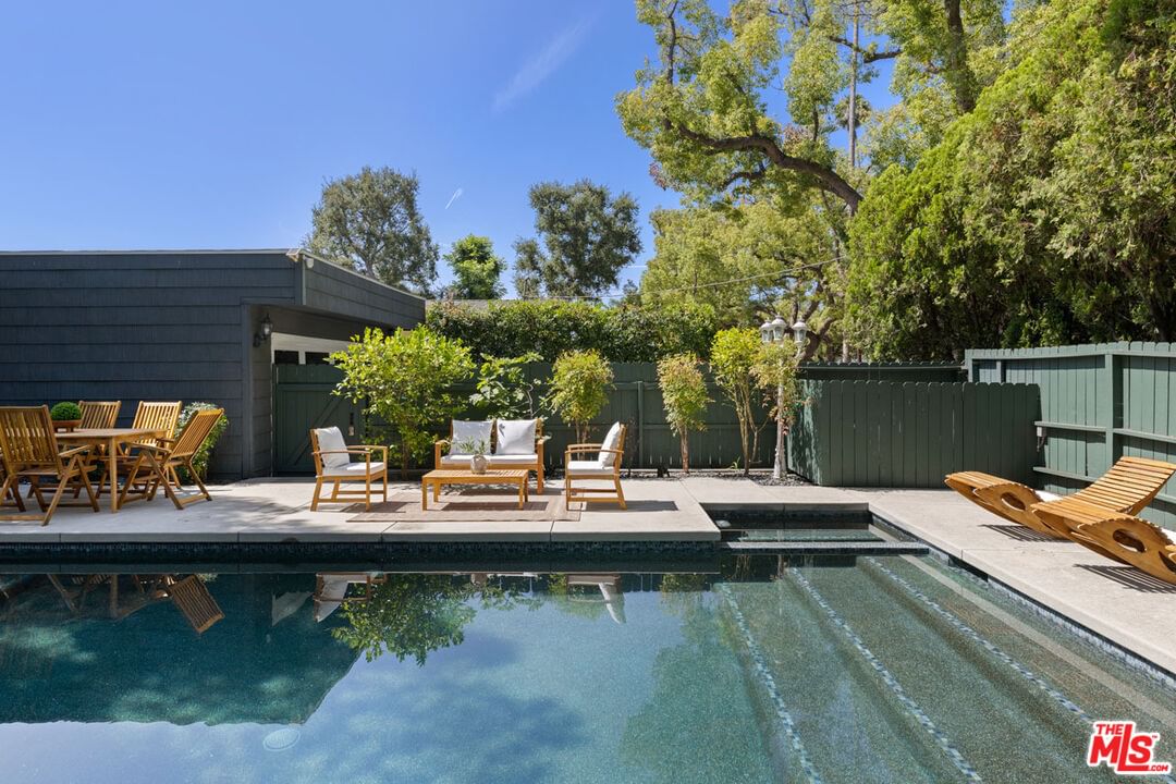 Orange Grove photo 20
