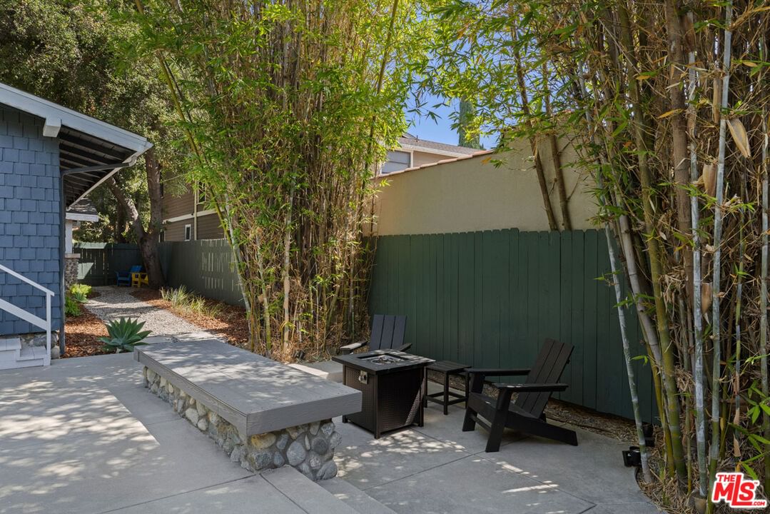 Orange Grove photo 23