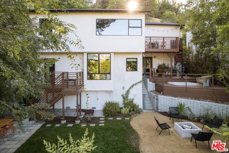2246 Lyric Ave